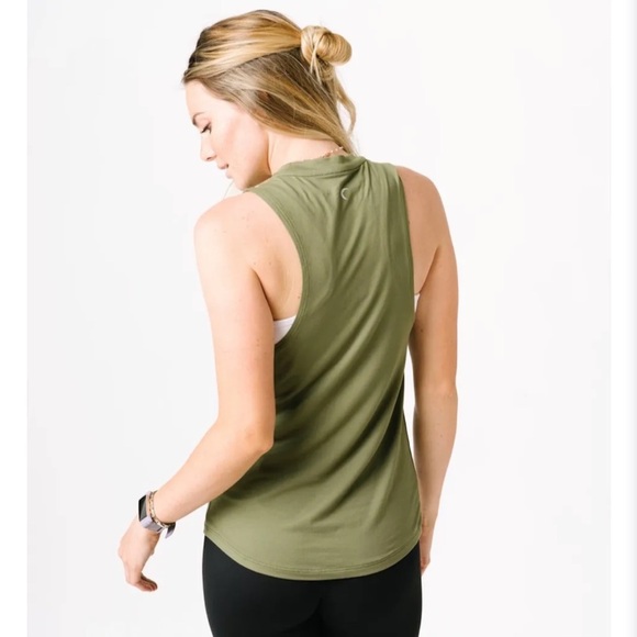 Zyia - Olive Kettle Moon Tank - Picture 6 of 6